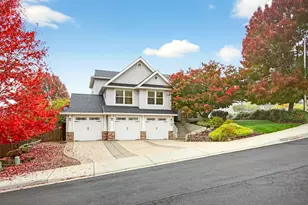 1293 Poppy Ridge Dr, Eagle Point, OR 97524 - Photo 1