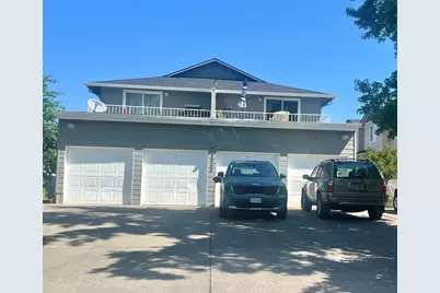 2055 Campus Drive #1 - 4, Medford, OR 97504 - Photo 1