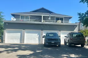 2055 Campus Dr, Medford, OR 97504 - Photo 1