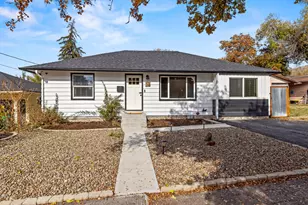 1855 Portland St, Klamath Falls, OR 97601 - Photo 1