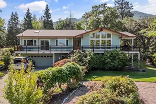 585 Nyla Ln, Ashland, OR 97520 - Photo 1