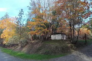 297 Melissa Ln, Grants Pass, OR 97526 - Photo 1