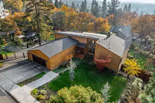 1710 NE Sunset Ln, Grants Pass, OR 97526 - Photo 1