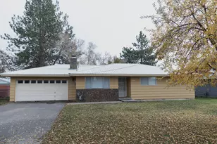 2783 Diane Dr, Klamath Falls, OR 97603 - Photo 1