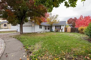 345 Blackberry Ct, Talent, OR 97540 - Photo 1