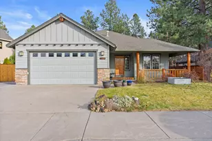 60808 SE Sawtooth Mountain Ln, Bend, OR 97702 - Photo 1