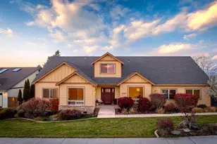 4129 SW Majestic Ave, Redmond, OR 97756 - Photo 1