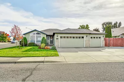 2598 St James Way, Central Point, OR 97502 - Photo 1