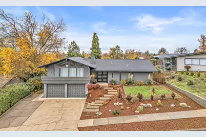 1737 Hybiscus Street, Medford, OR 97504 - Photo 1
