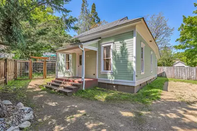 155 Central Avenue, Ashland, OR 97520 - Photo 1