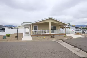 333 Mountain View Dr, Talent, OR 97540 - Photo 1