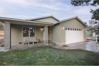 2350 NW Rimrock Loop, Redmond, OR 97756 - Photo 1