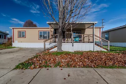 10 E South Stage Road #SPC 101, Medford, OR 97501 - Photo 1