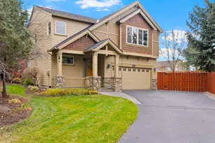 20939 Blue Bush Ct, Bend, OR 97701 - Photo 1