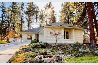 60701 Willow Creek Loop, Bend, OR 97702 - Photo 1