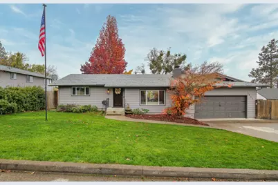 1051 NE Pepperwood Drive, Grants Pass, OR 97526 - Photo 1