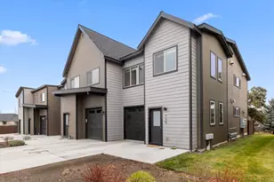 550 NW 28th Ct, Redmond, OR 97756 - Photo 1