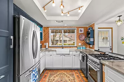 439 Midway Road, Medford, OR 97501 - Photo 1