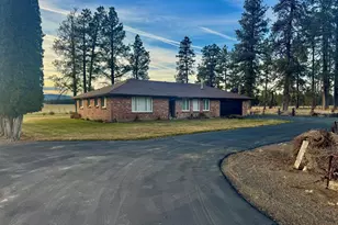 9890 Bliss Rd, Bonanza, OR 97623 - Photo 1