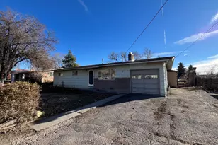 5700 Schiesel Ave, Klamath Falls, OR 97603 - Photo 1