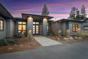 61547 Hosmer Lake Dr, Bend, OR 97702 - Photo 1