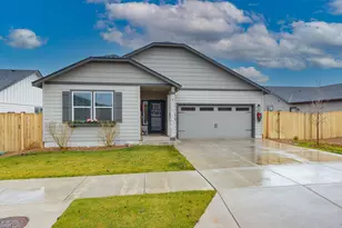 3812 SW Pumice Pl, Redmond, OR 97756 - Photo 1