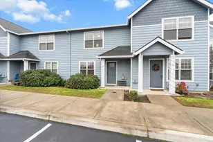 450 Midway Rd, Medford, OR 97501 - Photo 1