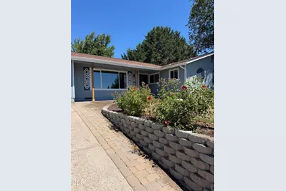 1916 Inverness Drive, Medford, OR 97504 - Photo 1