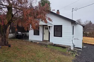 2119 Modoc St, Klamath Falls, OR 97601 - Photo 1