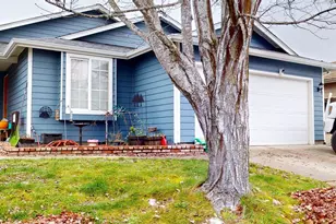 606 SW Larch Rd, Grants Pass, OR 97526 - Photo 1