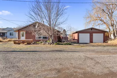 1265 NW Locust Street, Prineville, OR 97754 - Photo 1