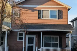 606 Blue Moon Dr, Central Point, OR 97502 - Photo 1