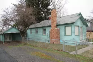2176 Wiard St, Klamath Falls, OR 97603 - Photo 1