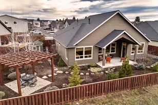 961 NE Hudspeth Cir, Prineville, OR 97754 - Photo 1