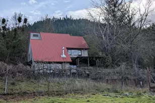 18489 Williams Hwy, Williams, OR 97544 - Photo 1