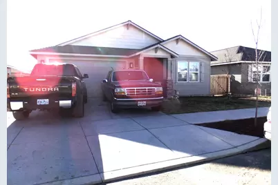 3178 NW Dogwood Avenue, Redmond, OR 97756 - Photo 1