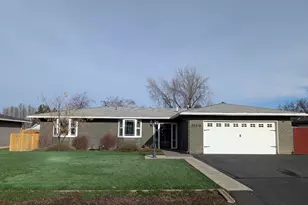 5119 Sturdivant Ave, Klamath Falls, OR 97603 - Photo 1