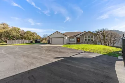 1401 7th Avenue, Gold Hill, OR 97525 - Photo 1