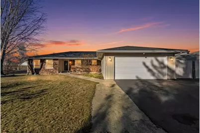 5101 Laurelwood Drive, Klamath Falls, OR 97603 - Photo 1