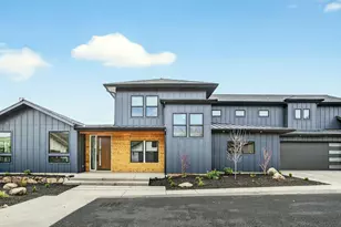 218 Alicia Ave, Ashland, OR 97520 - Photo 1