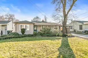 1219 Dakota Ave, Medford, OR 97501 - Photo 1