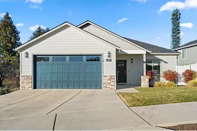 672 Nobility Drive, Medford, OR 97501 - Photo 1