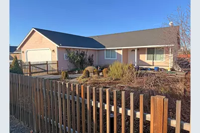 514 Scenic Loop, Culver, OR 97734 - Photo 1