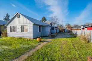 471 Birch St, Junction City, OR 97448 - Photo 1