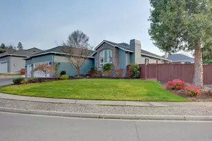 3340 Henderson Wy, Medford, OR 97504 - Photo 1