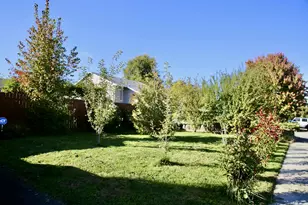 216 Jeanette Ave, Medford, OR 97501 - Photo 1