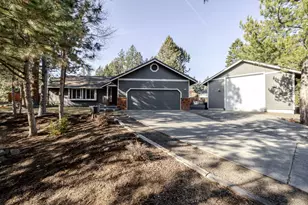 60625 Newcastle Dr, Bend, OR 97702 - Photo 1