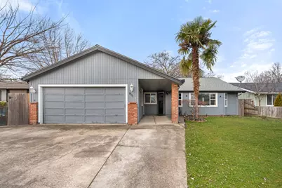 1960 Hutchins Circle, Medford, OR 97504 - Photo 1