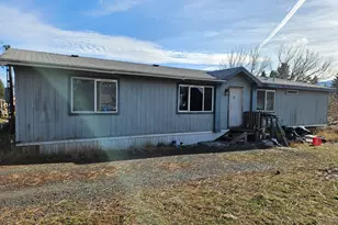 15314 Pioneer Rd, Klamath Falls, OR 97601 - Photo 1