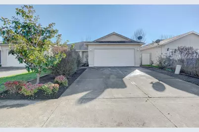 417 Crystal Drive, Eagle Point, OR 97524 - Photo 1